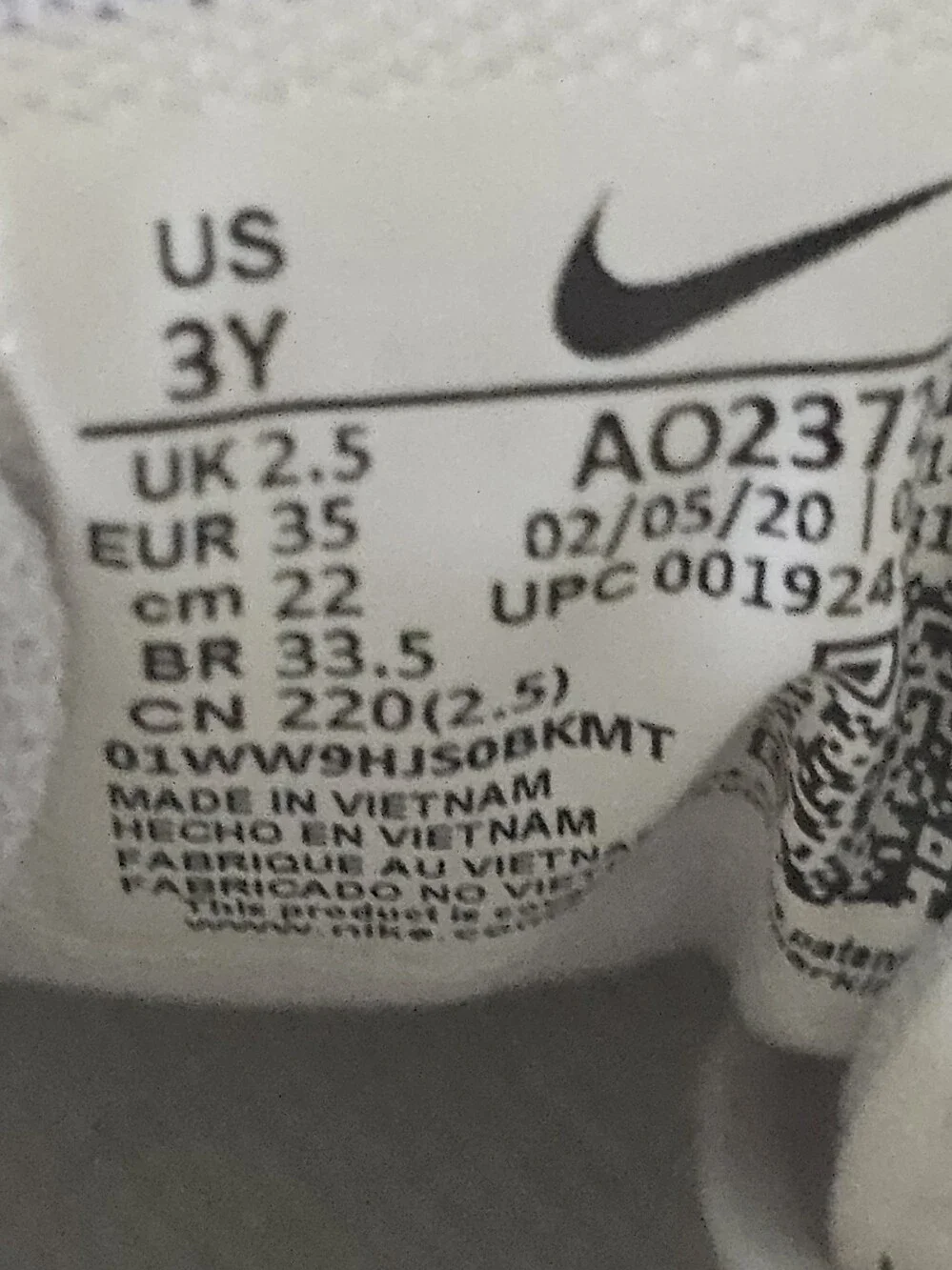 Nike Kids White Mesh Air Max 270 Sneakers Boy Girl Size 3